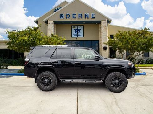 Used 2016 Toyota 4Runner Trail Premium image 6