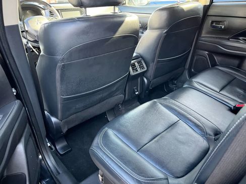 Used 2020 Mitsubishi Outlander SEL image 8