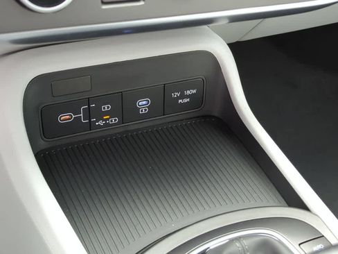 New 2026 Hyundai Kona SE FWD image 32