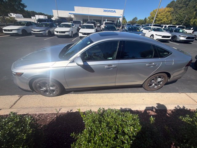Used 2026 Honda Accord EX-L image 3
