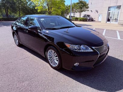 Used 2014 Lexus ES 350 w/ Luxury Package