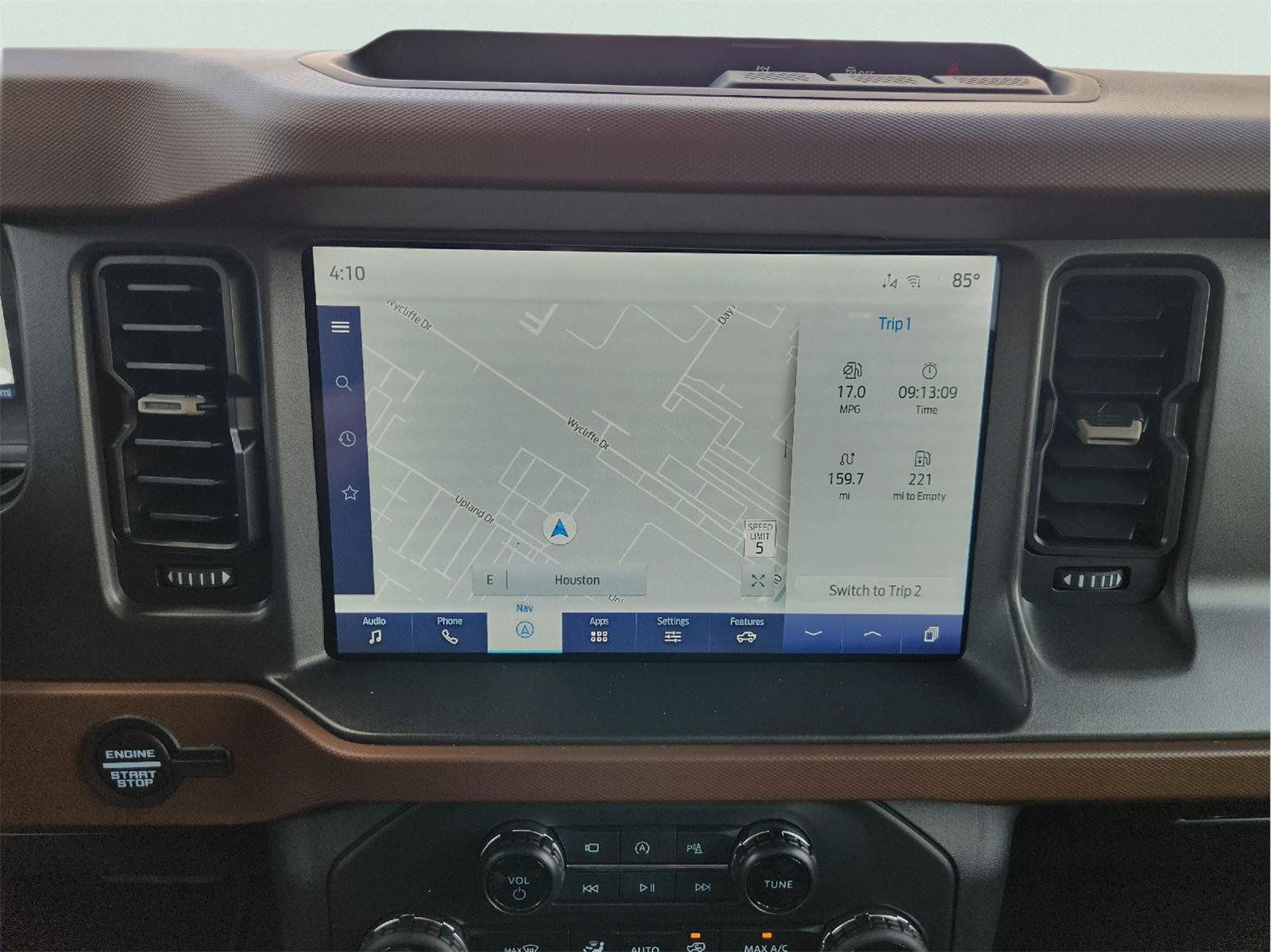 Used 2024 Ford Bronco Outer Banks AWD/4WD image 16