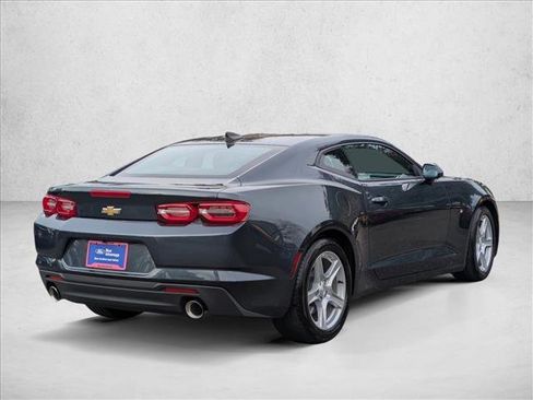 Used 2020 Chevrolet Camaro LT image 5