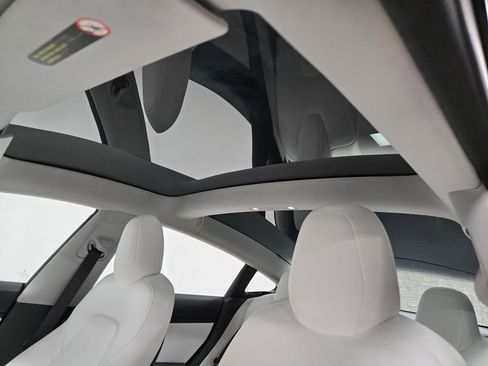Used 2018 Tesla Model 3 Performance AWD/4WD image 9