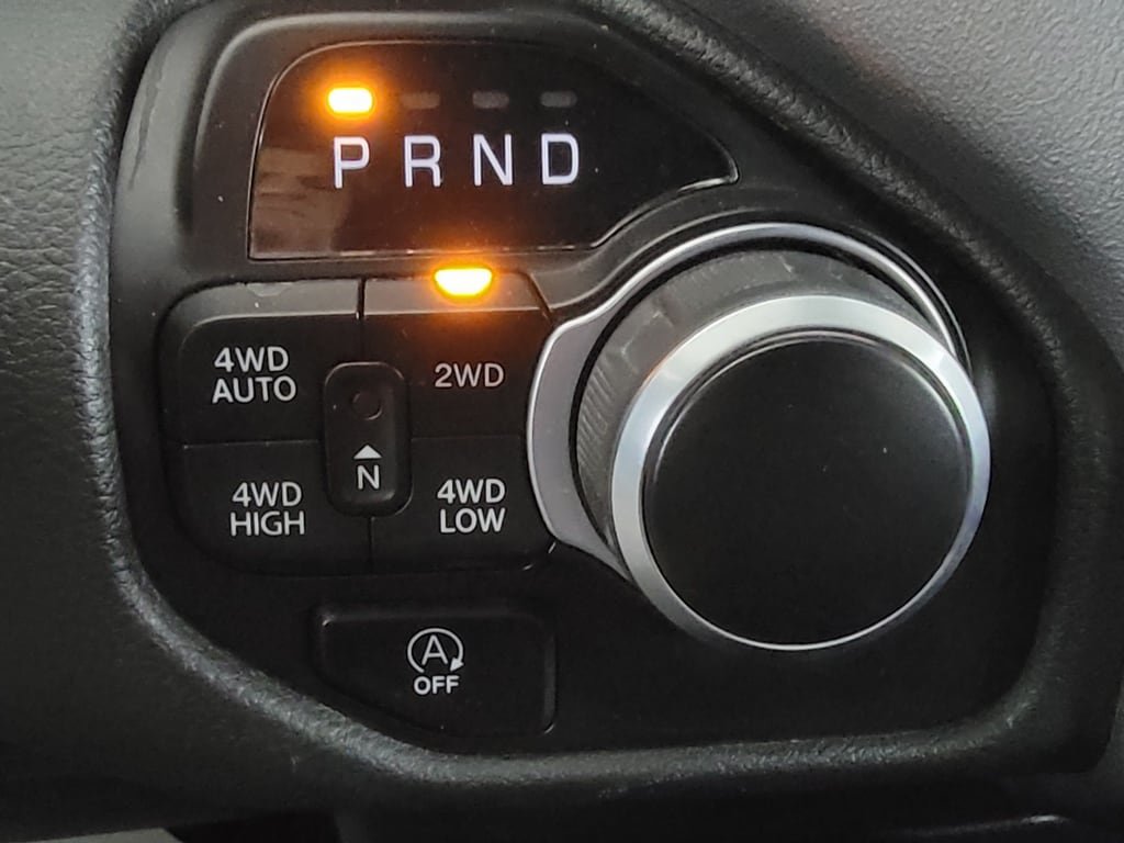 Used 2022 RAM 1500 Big Horn AWD/4WD image 18