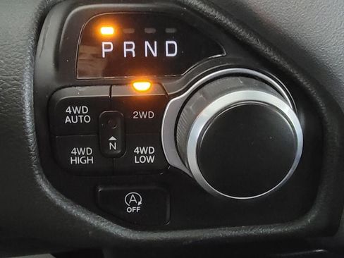 Used 2022 RAM 1500 Big Horn AWD/4WD image 18
