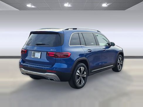 Certified 2026 Mercedes-Benz GLB 250 4MATIC image 7