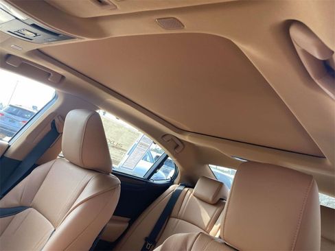 New 2025 Lexus ES 350 Ultra Luxury image 13