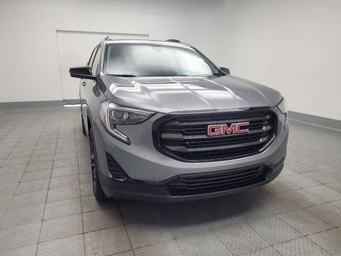 Used 2021 GMC Terrain SLE w/ Driver Convenience Package FWD image 14