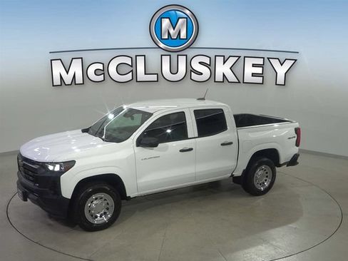 Certified 2025 Chevrolet Colorado W/T w/ WT Convenience Package II AWD/4WD image 1