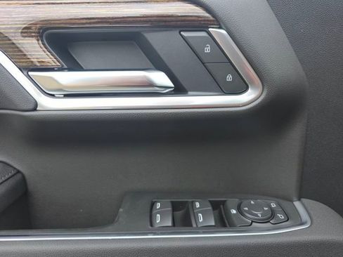 New 2026 GMC Sierra 1500 SLE image 26