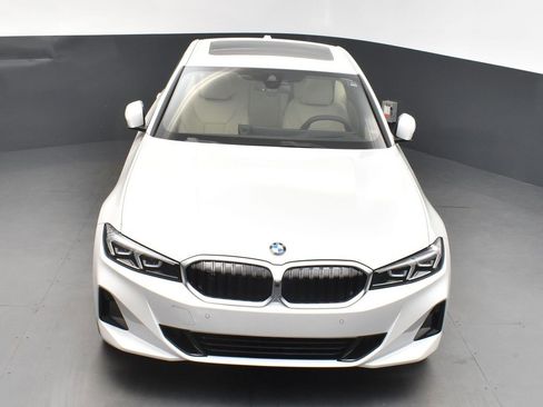 Certified 2025 BMW 330i Sedan w/ Premium Package image 37