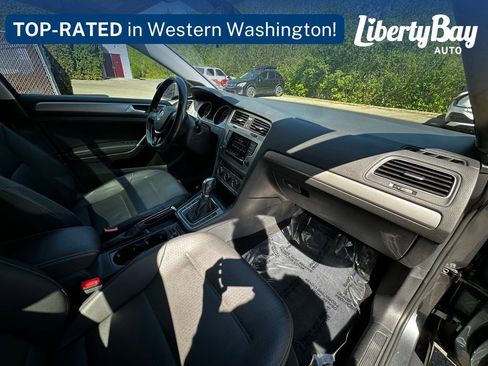 Used 2015 Volkswagen Golf TDI SE FWD image 12