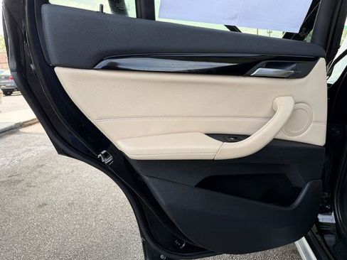 Used 2018 BMW X1 xDrive28i AWD/4WD image 10