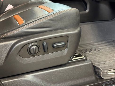 Used 2023 GMC Sierra 2500 AT4 w/ AT4 Preferred Package image 28