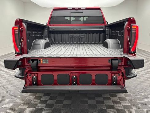 New 2026 GMC Sierra 2500 AT4 w/ AT4 Premium Plus Package AWD/4WD image 12