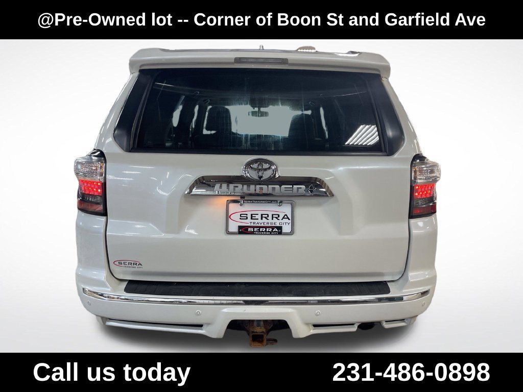 Used 2016 Toyota 4Runner Limited AWD/4WD image 4