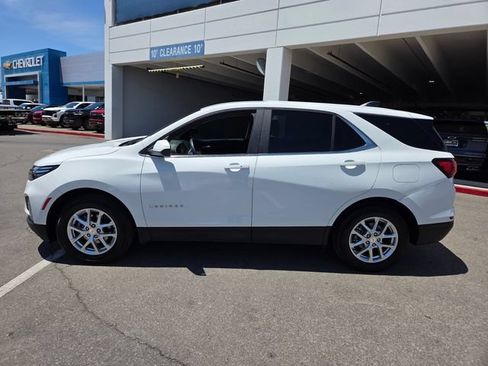 Certified 2023 Chevrolet Equinox LT FWD image 3