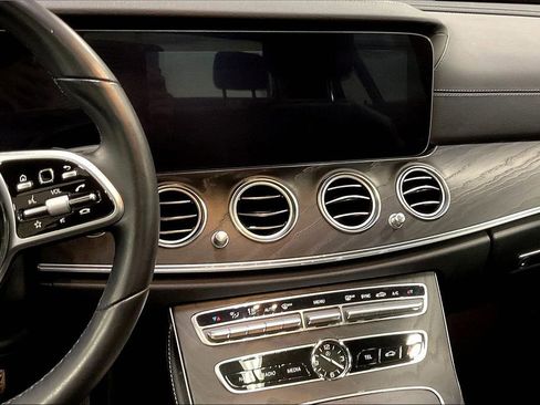 Used 2020 Mercedes-Benz E 350 4MATIC Sedan image 9