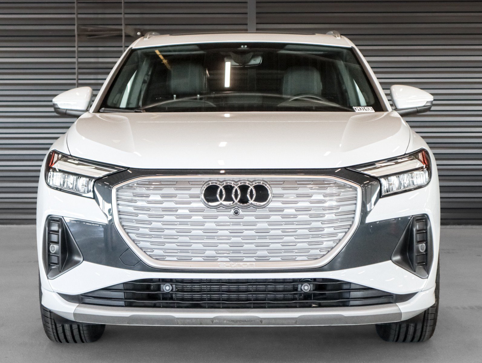 Used 2023 Audi Q4 e-tron Premium Plus RWD image 12