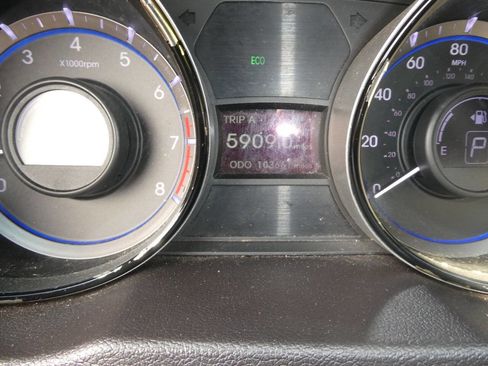 Used 2013 Hyundai Sonata Limited image 12