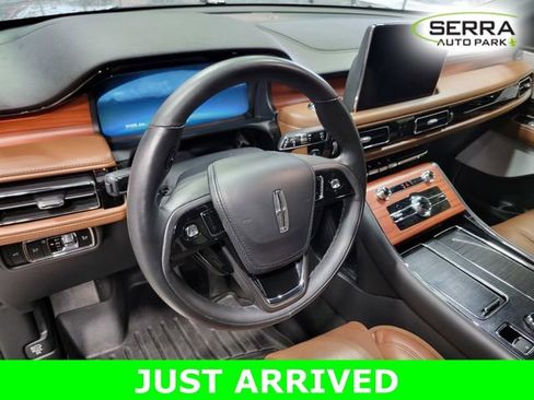 Used 2024 Lincoln Aviator Reserve w/ Equipment Group 201A AWD/4WD image 11