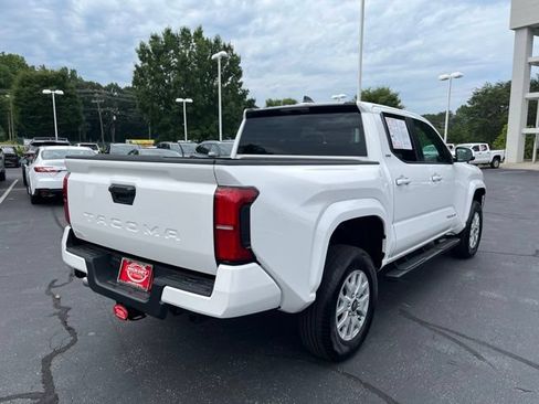 Used 2026 Toyota Tacoma SR5 RWD image 7