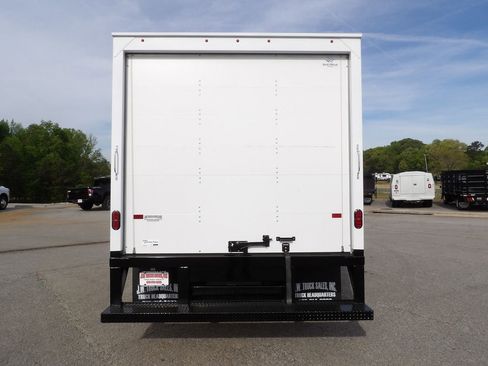 Used 2024 Ford E-350 and Econoline 350 Super Duty w/ Driver's Safety Package RWD image 6