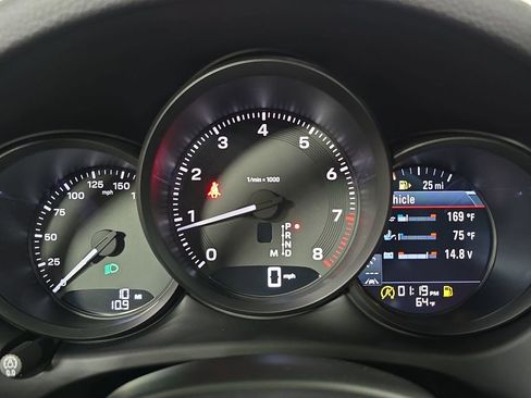 New 2026 Porsche Macan image 15