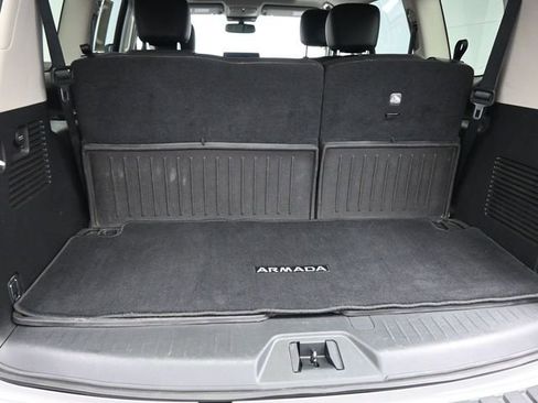 Used 2024 Nissan Armada SL w/ Captain's Chairs Package RWD image 13