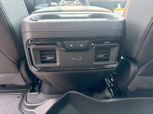 New 2026 GMC Sierra 2500 AT4 w/ AT4 Premium Plus Package AWD/4WD image 22
