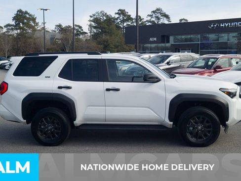 Used 2025 Toyota 4Runner SR5 image 4