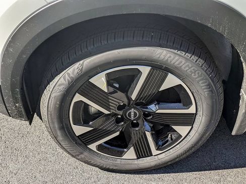 New 2026 Nissan Kicks SV w/ SV Premium Package AWD/4WD image 23