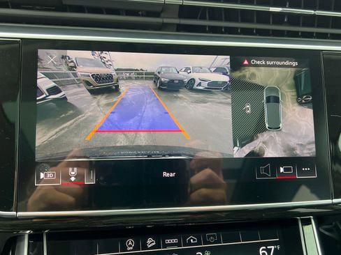 Used 2022 Audi Q7 Premium Plus w/ Premium Plus Package image 31