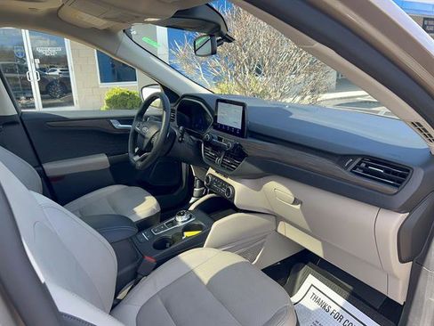 Used 2020 Ford Escape Titanium w/ Titanium Premium Package 2.0 image 15