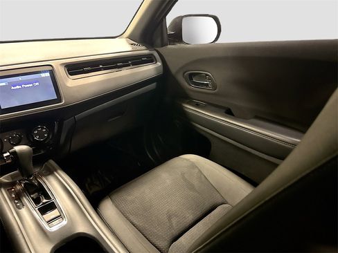 Used 2019 Honda HR-V Sport image 23