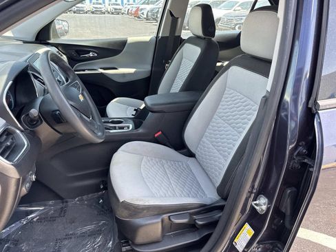 Used 2019 Chevrolet Equinox LS FWD image 21