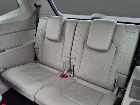 Used 2024 Volkswagen Atlas SEL Premium R-Line image 19