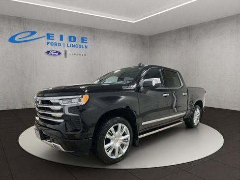 Used 2024 Chevrolet Silverado 1500 High Country w/ High Country Premium Package image 2