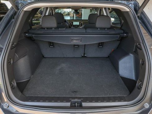 Used 2023 Chevrolet Equinox LT FWD image 32