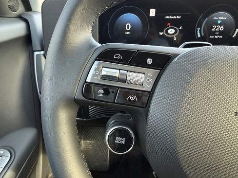 Certified 2025 Hyundai Ioniq 5 SEL image 21