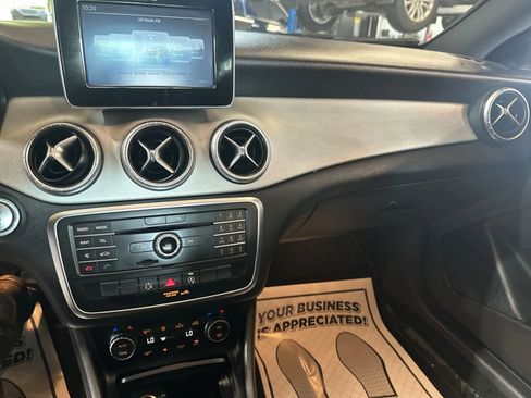Used 2015 Mercedes-Benz CLA 250 image 20