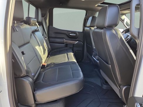 Used 2021 Chevrolet Silverado 1500 High Country w/ Technology Package image 19