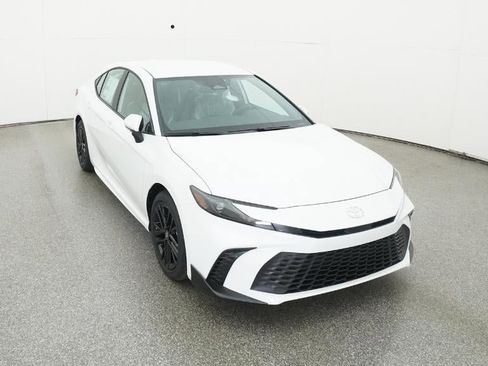 New 2026 Toyota Camry SE image 14