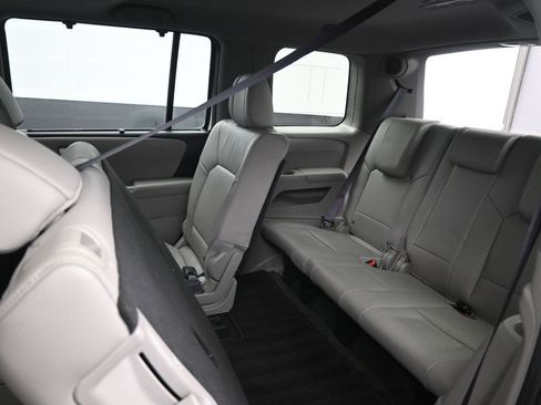 Used 2014 Honda Pilot Touring image 39
