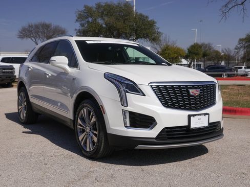 Used 2024 Cadillac XT5 Premium Luxury image 6