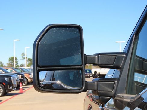 Certified 2024 Ford F250 Platinum image 16