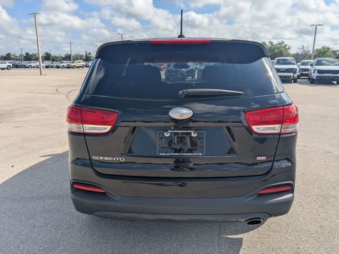 Used 2018 Kia Sorento L FWD image 6