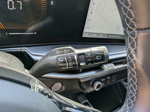 Certified 2025 Kia Sorento S FWD image 36