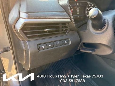 Used 2020 Nissan Altima 2.5 SL FWD image 16